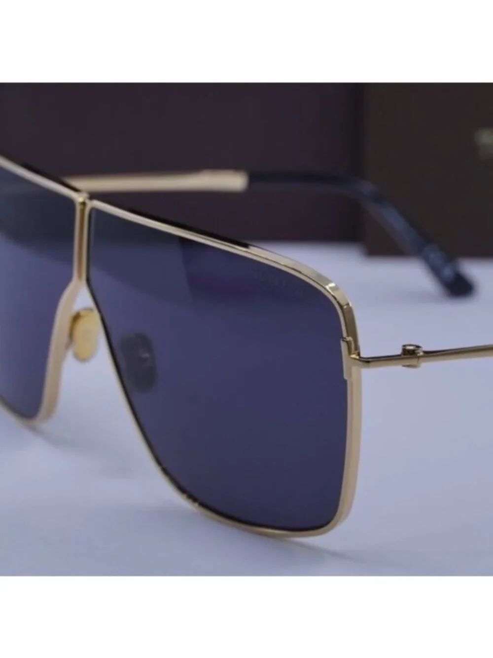 Tom Ford FT1159 30A Huxley Aviator Sunglasses - Shiny Deep Gold/Smoke